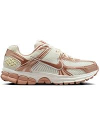 Nike - Zoom Vomero 5 Lace-Up Sneakers - Lyst