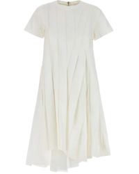Sacai - Plissiertes Kleid mit Kontrasteinsätzen - Lyst