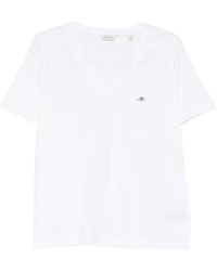 GANT - T-Shirt Met V-Hals En Logo - Lyst