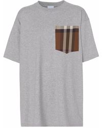 Burberry - T-Shirt mit karierter Tasche - Lyst