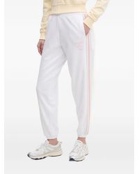 Guess - Pantalones De Chándal Yarrow Con Logo Bordado Y Raya Lateral - Lyst