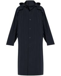 Homme Plissé Issey Miyake - Cappotto Wing con cappuccio - Lyst