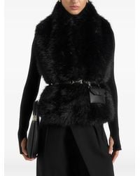 Manière De Voir - Veste Portefeuille Greta En Fourrure Noire Ceinturée Avec Pochette - Lyst