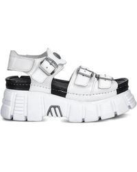 New Rock - Sandalias con detalle de hebilla - Lyst