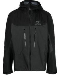 Arc'teryx - Chaqueta con capucha y logo Alpha bordado - Lyst