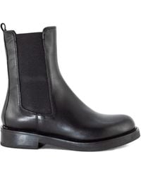 Julie Dee - Elastic-Insert Chelsea Boots - Lyst