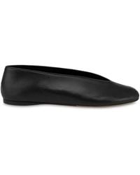 Moschino - Duck" Dancer Leather Flats - Lyst