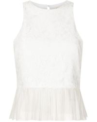 Lethicia Bronstein - Mouwloze Blouse Met Ruches En Kant - Lyst