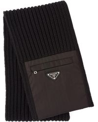 Prada Gestrickter Schal mit Reißverschlusstasche - Schwarz