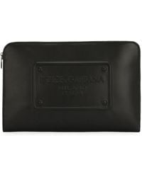 Dolce & Gabbana - Kleine Pouch Bag Aus Kalbsleder Mit Relieflogo - Lyst