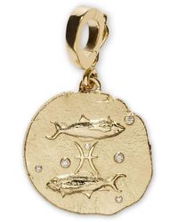 Azlee - 18kt Yellow Gold Small Of The Stars Pisces Pendant Charm - Lyst