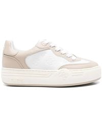 Guess - Sneakers Met Logo-Reliëf - Lyst