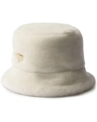 Prada - Fischerhut Aus Shearling Mit Logo - Lyst