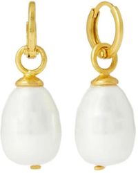 Ottoman Hands - Ava Pearl Drop Huggie Earrings - Lyst
