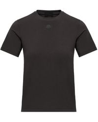 Moncler - Logo-Patch T-Shirt - Lyst