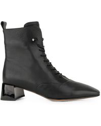 Linda Baumann - Lace-Up Leather Ankle Boots - Lyst