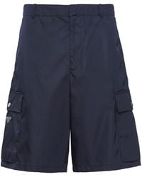 Prada - Cargo-Shorts mit Triangel-Logo - Lyst
