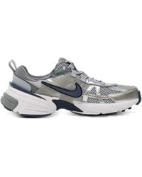 Nike - V2K Run Low-Top Sneakers Met Metallic Mesh - Lyst