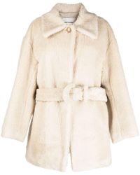 Low Classic - Manteau en peau lainée artificielle à taille ceinturée - Lyst
