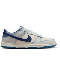Nike - Dunk Low Retro Se Lace-Up Sneakers - Lyst