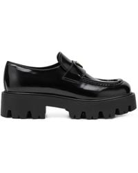 Prada - Loafer Mit Emailliertem Triangel-Logo - Lyst
