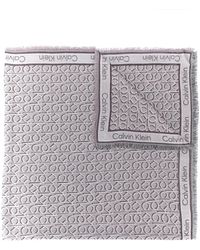 Calvin Klein Sciarpa quadrata con stampa geometrica - Multicolore