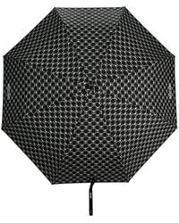 Moschino - Regenschirm mit Monogramm-Print - Lyst