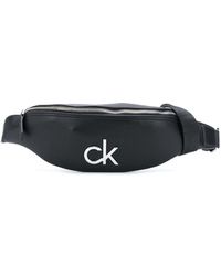 Calvin Klein Riñonera con placa del logo - Negro