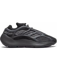 yeezy 700 v3 farfetch