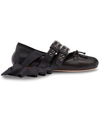 Femme Chaussures Chaussures plates Espadrilles et sandales Espadrilles en macramé à bande logo Miu Miu en coloris Noir 