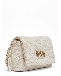 Liu Jo - Mittelgroße LaPuffy Schultertasche mit Logo-Schild - Lyst