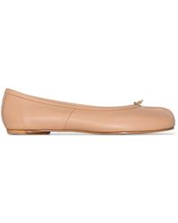 Dames Schoenen voor voor Platte schoenen voor Ballerinas en pumps Maison Margiela Leer Tabi Geweven Ballerinas in het Naturel 