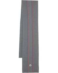 Moncler - Écharpe en laine vierge à logo appliqué - Lyst