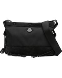 Moncler - Kuriertasche mit Logo-Schild - Lyst