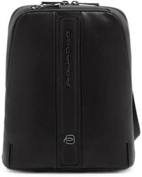 Piquadro - Logo-Plaque Leather Ipad Mini Messenger Bag - Lyst