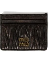 Miu Miu - Tarjetero de piel en matelassé - Lyst