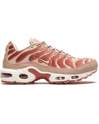 black air max plus womens