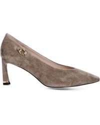 Coccinelle - Pointed-Toe Logo-Plaque Pumps - Lyst