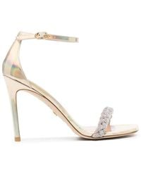 Stuart Weitzman - Sandalias tornasoladas con apliques de perlas - Lyst