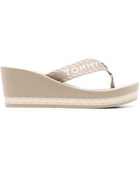 New Tommy Hilfiger ladies 6 platform sandals hook & loop Nurii black white  blue