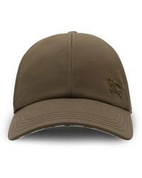 Burberry - Cappello Con Logo Ricamato - Lyst