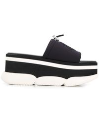 Moncler Mules Zaira à plateforme - Noir