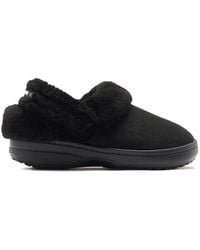 Crocs™ - Classic Unfurgettable Clog Faux-Fur Slippers - Lyst