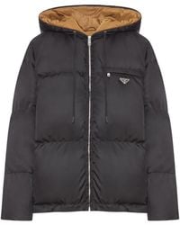 Prada - Abrigo Re-Nylon Con Placa Y Logo - Lyst