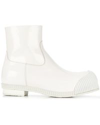 dense spazzolato leather boots