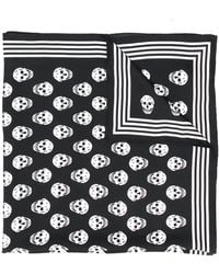 McQueen - Foulard In Seta Nera Con Skull All-Over - Lyst