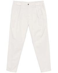 VELA SHOP - Pleated-Detail Tapered Trousers - Lyst