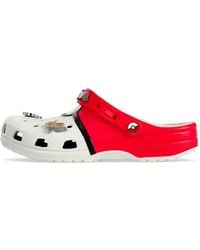 Crocs™ - X Pokémon Poké Ball Classic Clogs - Lyst