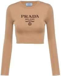 Prada - Kurzer Pullover Aus Seide Mit Logo - Lyst