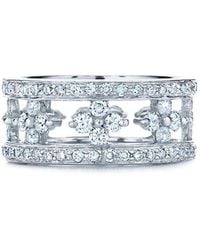 Kwiat - 18Kt Diamond Jasmine Eternity Ring - Lyst